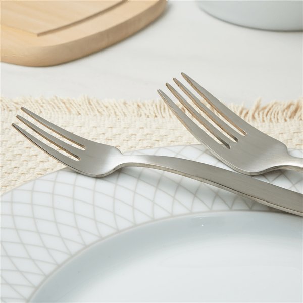 BergHOFF Leo Legacy 20pc. Stainless Steel Flatware Set