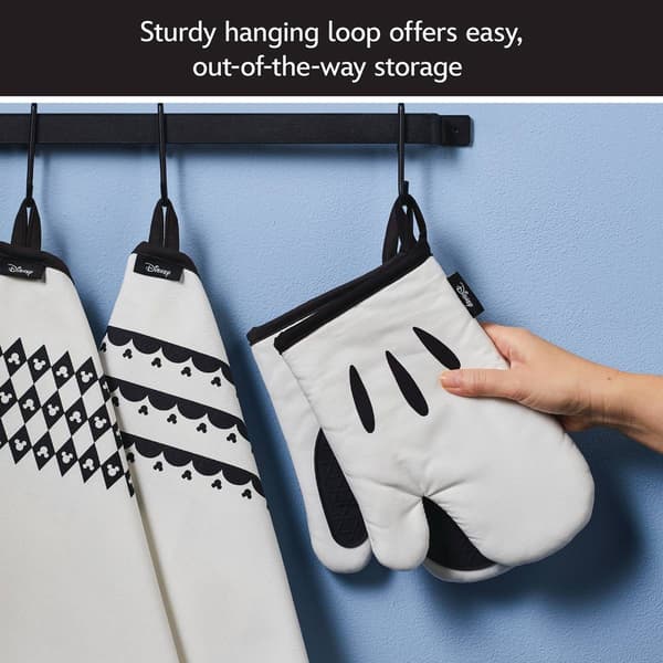 Disney Home Monochrome 2pc. Oven Mitt Set