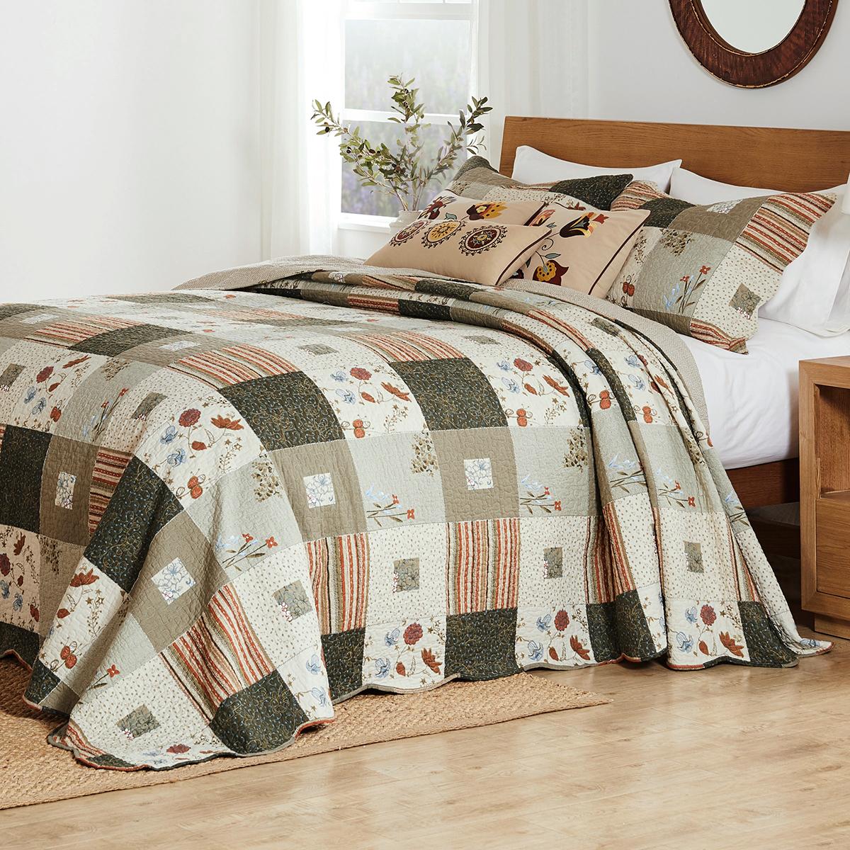 Greenland Home Fashions™ 3pc. Sedona Reversible Bedspread Set