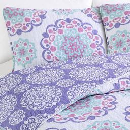 Alex &amp; Bella Vivian Floral Medallion Quilt Bedding Set
