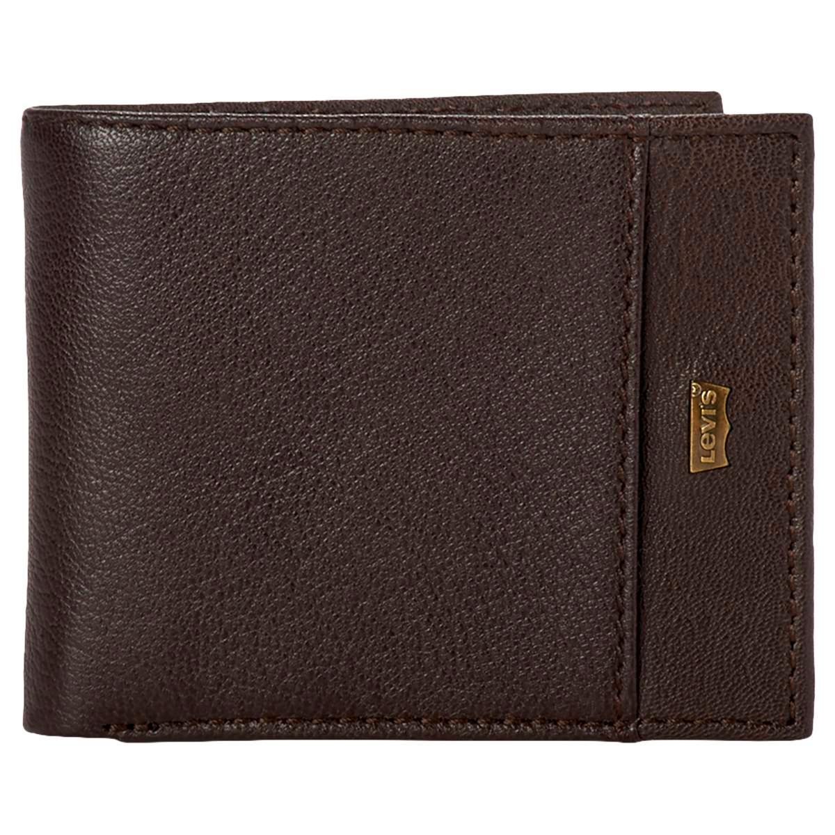 Mens Levi''s® Extra Capacity Bifold Wallet