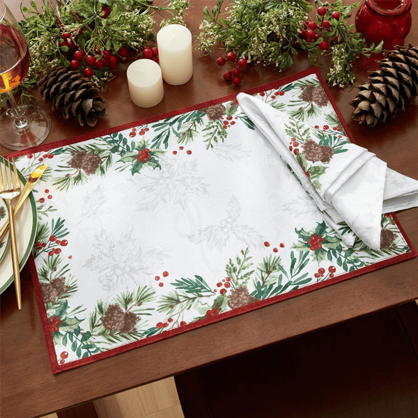 Threadmade Holly Berry Flourish Holiday Placemat - Set of 4