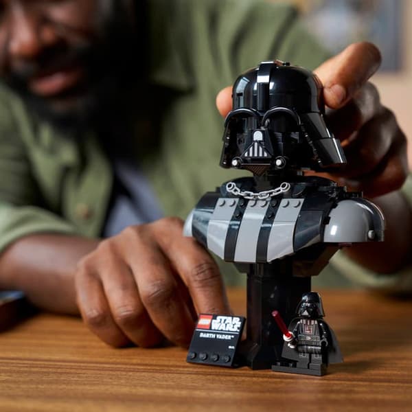 LEGO® Star Wars™ Darth Vader™ Bust