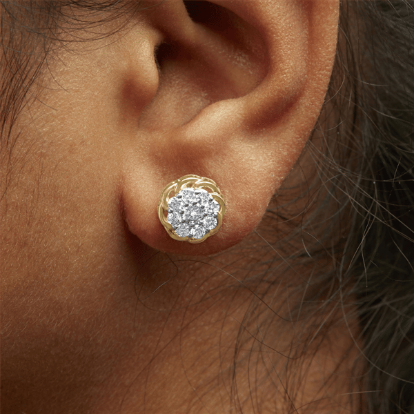 Haus of Brilliance 1/2ctw. Diamond Cluster Stud Earrings