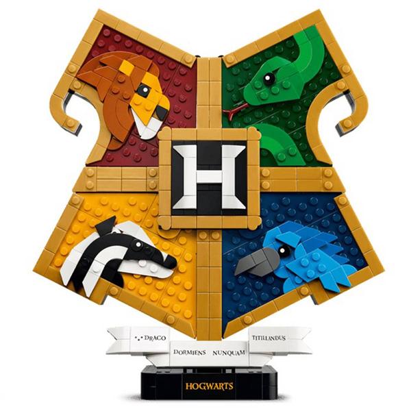 LEGO® Harry Potter™ Hogwarts™ House Crest Building Kit
