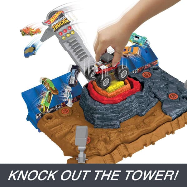 Hot Wheels&#174; Monster Trucks Bone Shaker&#8482; Ultimate Crush Yard&#8482;