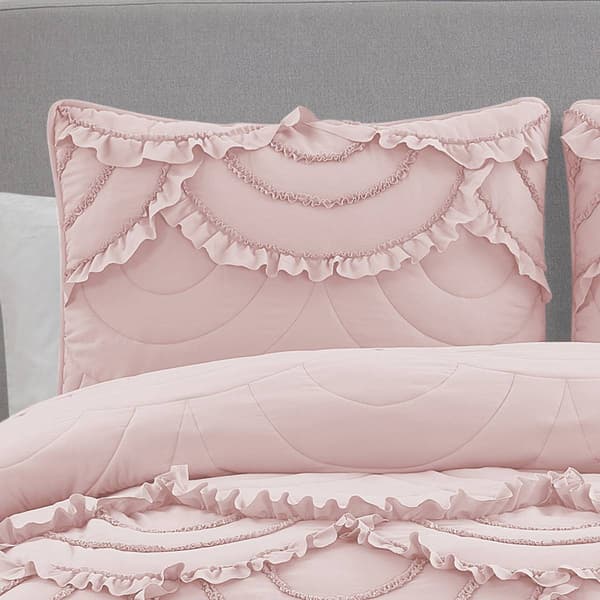 Design Studio Scallop Ruffle Garment Washed Quilt Set