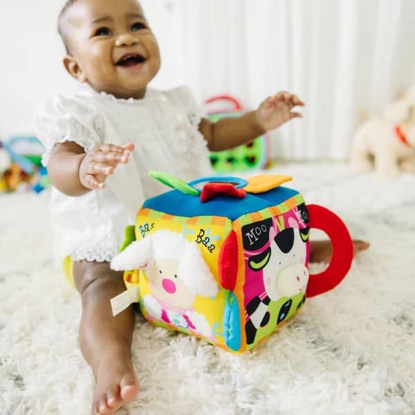 Melissa & Doug&#174; Musical Farm Yard Learning Cube