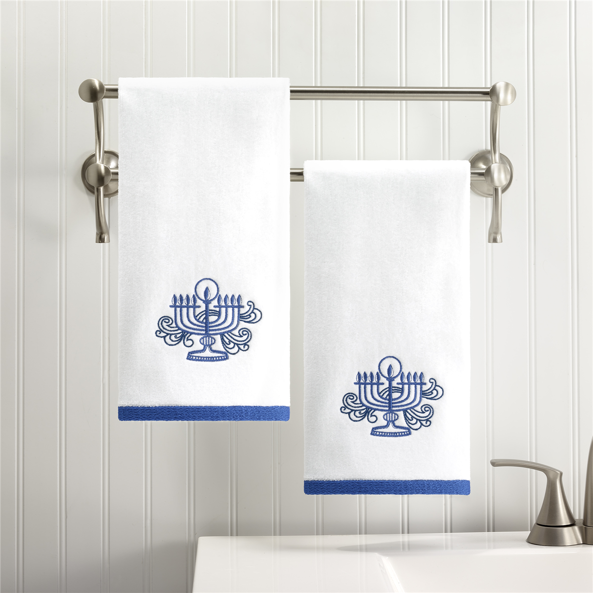Avanti Menorah 2pk. Hand Towel Set