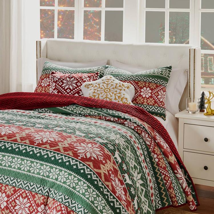Greenland Home Fashions™ Fair Isle Quilt Set
