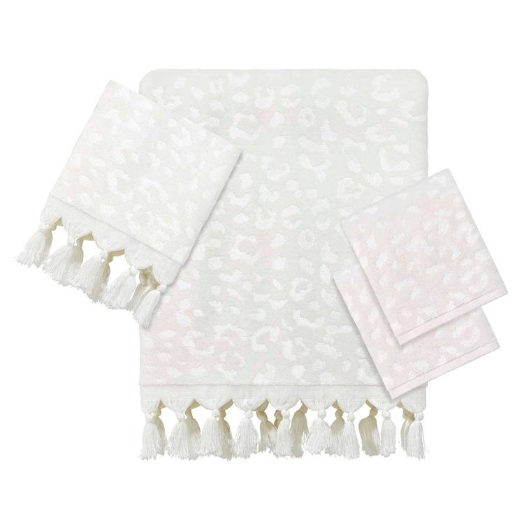 Nicole Miller Celina 2pk. Bath Towel Collection