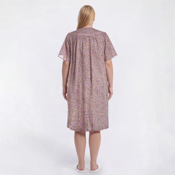 Plus Size Moon to Noon Trapunto Abstract Snap Robe