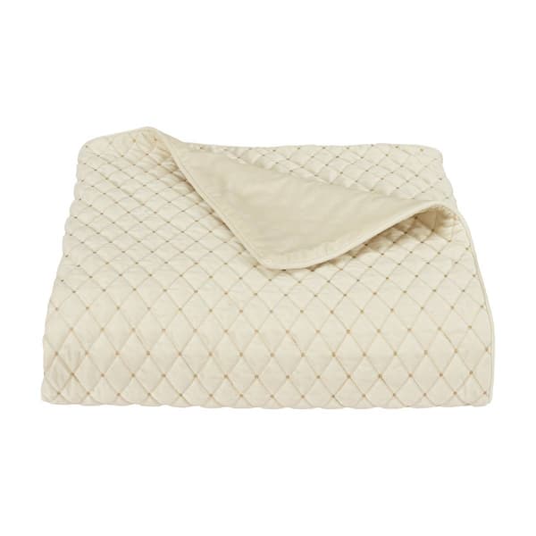 J. Queen New York Grandeur 3pc. Winter White Quilt Set