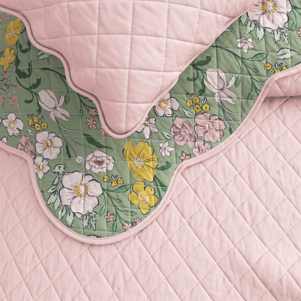 Freshfolds Floral Printed Scalloped Cotton Quilt Set