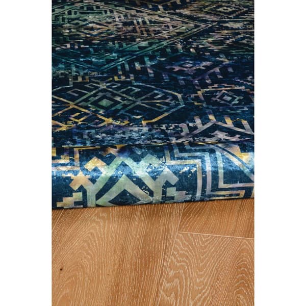 Linon Emerald Navy Detailed Area Rug - 6x9