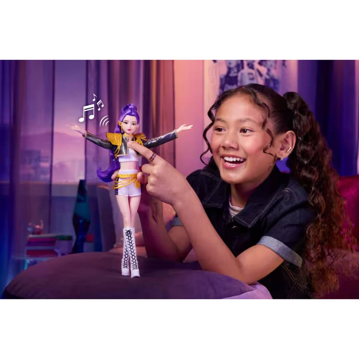 Mattel® K-POP Demon Hunters HUNTR/X Rumi “Golden” Singing Doll