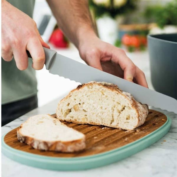 BergHOFF Leo Balance 9in. Non-stick Bread Knife