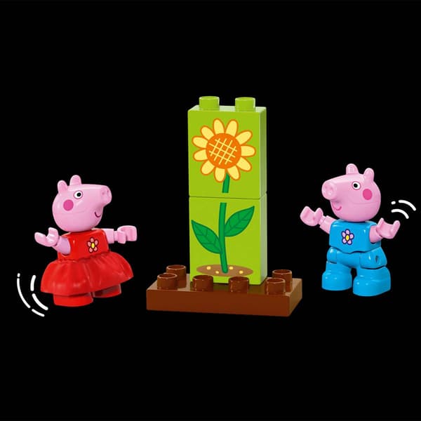 LEGO&#174; DUPLO Peppa Pig Garden & Tree House