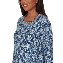 Womens Alfred Dunner Classics 3/4 Sleeve Medallion Blouse