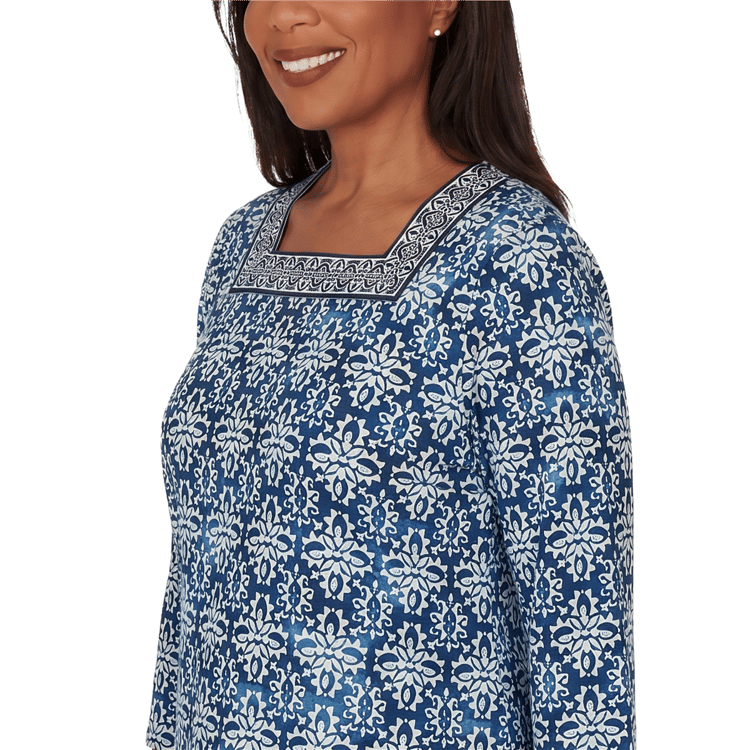 Womens Alfred Dunner Classics 3/4 Sleeve Medallion Blouse
