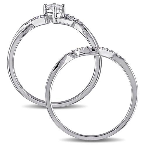 Loveblooms™ Princess & Round Diamond Bridal Ring Set