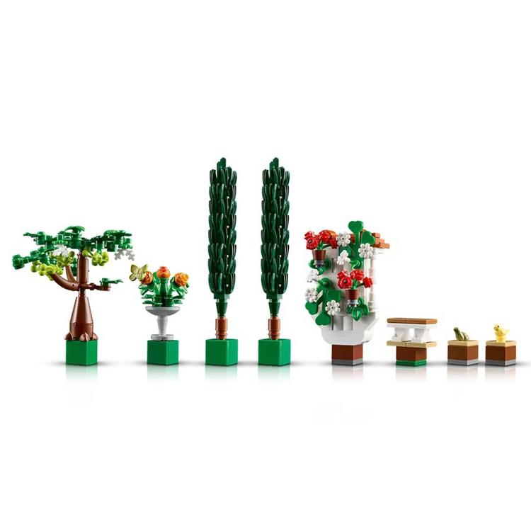 LEGO® Icons Fountain Garden Building Kit