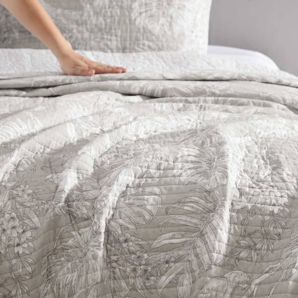 Tommy Bahama Jungle Toile Reversible Quilt Set