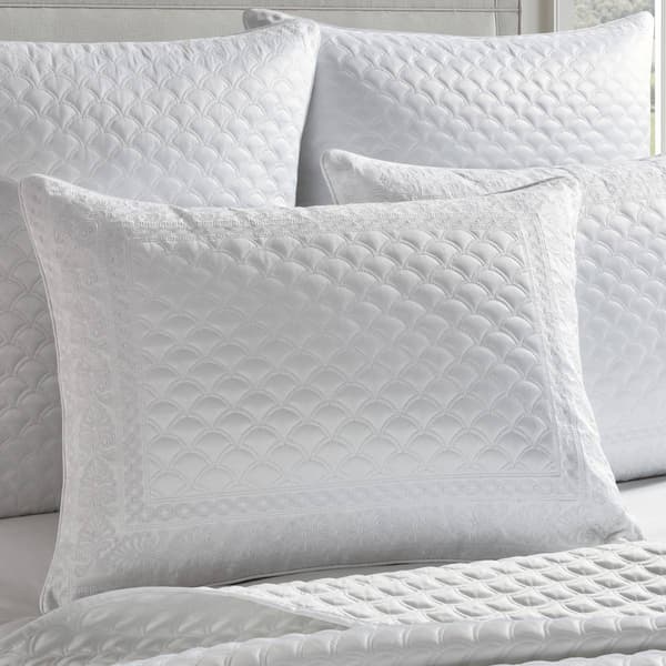 J. Queen New York Lyndon Bedding Collection