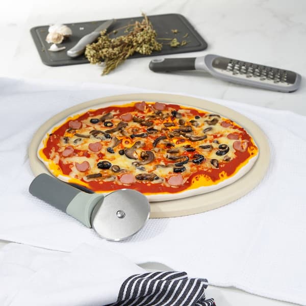BergHOFF Balance 7.5in. Stainless Steel Pizza Cutter