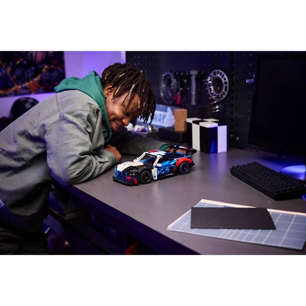 LEGO® Technic BMW M4 GT3 EVO Race Car