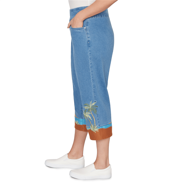 Plus Size Alfred Dunner Beachcomber Beach Embroidery Denim Capris