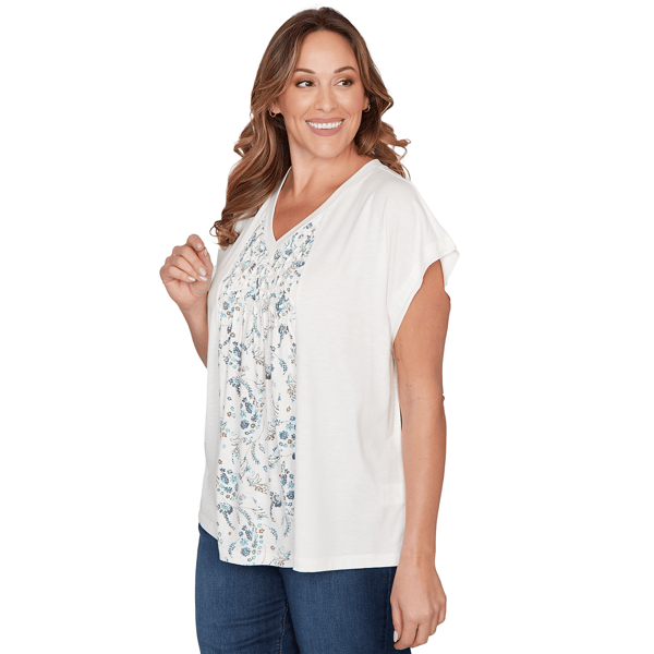 Plus Size Skye’s the Limit Fresh Start V Neck Ditsy Floral Blouse