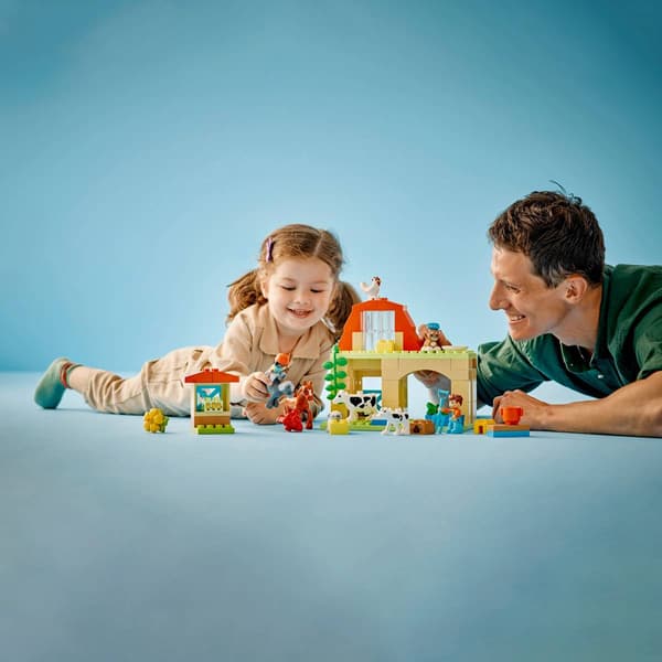 LEGO&#174; DUPLO Caring for Animals at the Farm