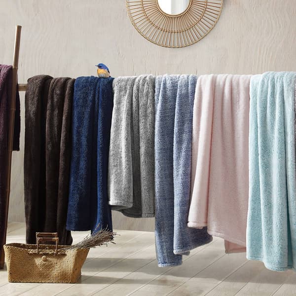 Cathay&#40;R&#41; Swift Home&#40;R&#41; Super Plush Oversized Throw