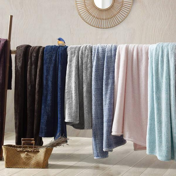 Cathay&#40;R&#41; Swift Home&#40;R&#41; Super Plush Oversized Throw - image 