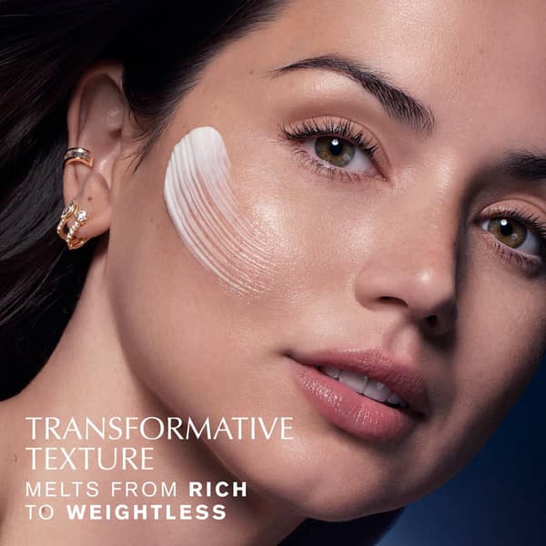 Est&#233;e Lauder&#8482; Revitalizing Supreme+ Night Power Bounce Creme