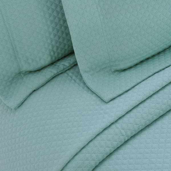 Superior Jacquard Matelassé Cotton Diamond Solitaire Bedding Set