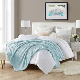 Cathay&#174; Swift Home&#174; Super Plush Oversized Throw