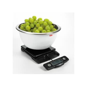 New Oxo 5lb Food Scale With Pull Out Display for Sale in Auburn