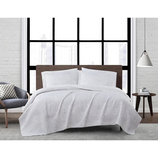 London Fog Sasha Paisley Quilt Set