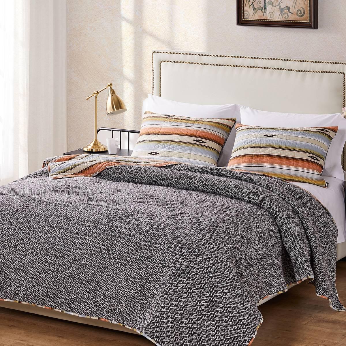 Greenland Home Fashions™ Painted Desert Boho Quilt Set