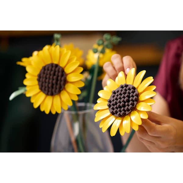 LEGO® Botanicals Sunflower Bouquet