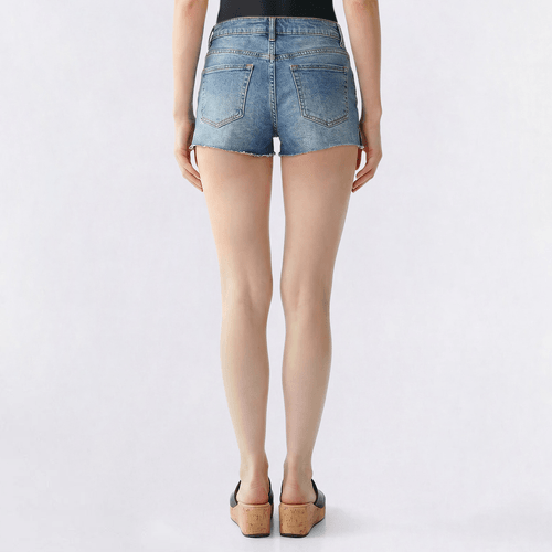 Juniors Celebrity Pink 2.5in. Low Rise Exposed Pocket Shorts