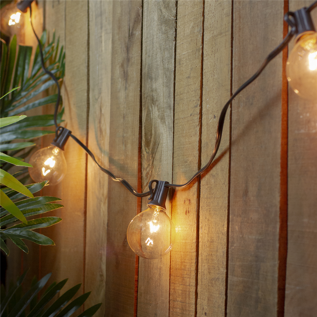 Northlight 9ft. ClearG50 Globe Christmas Light Set