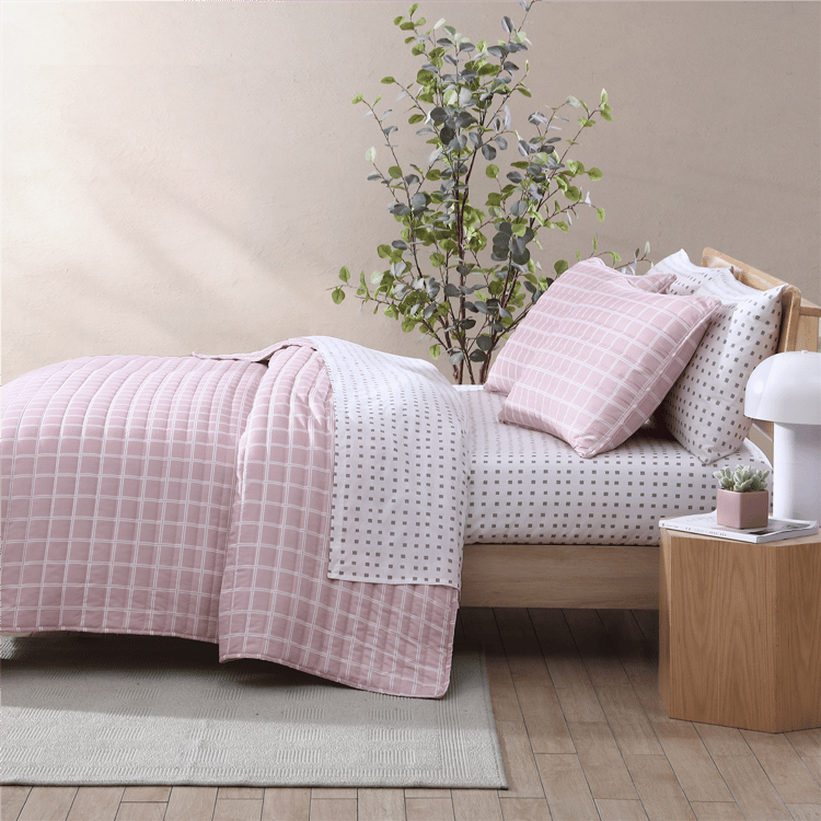 City Scene Woven Reversible Grid Microfiber Quilt Set