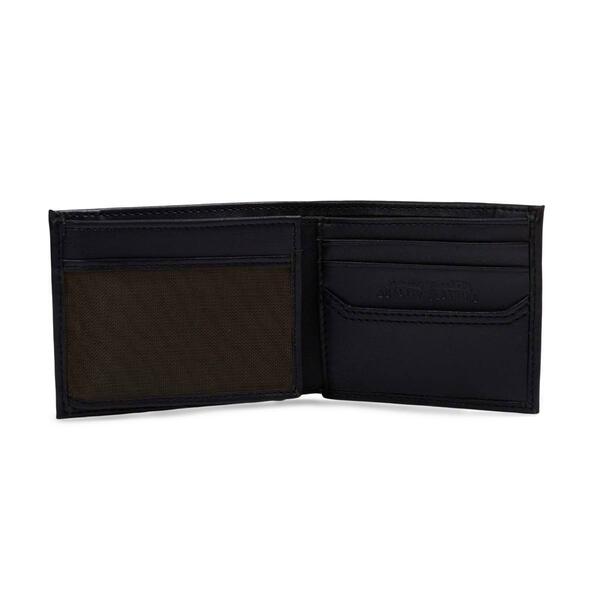 Mens Levi's&#174; RFID Protection Traveler Wallet with Zipper Pocket
