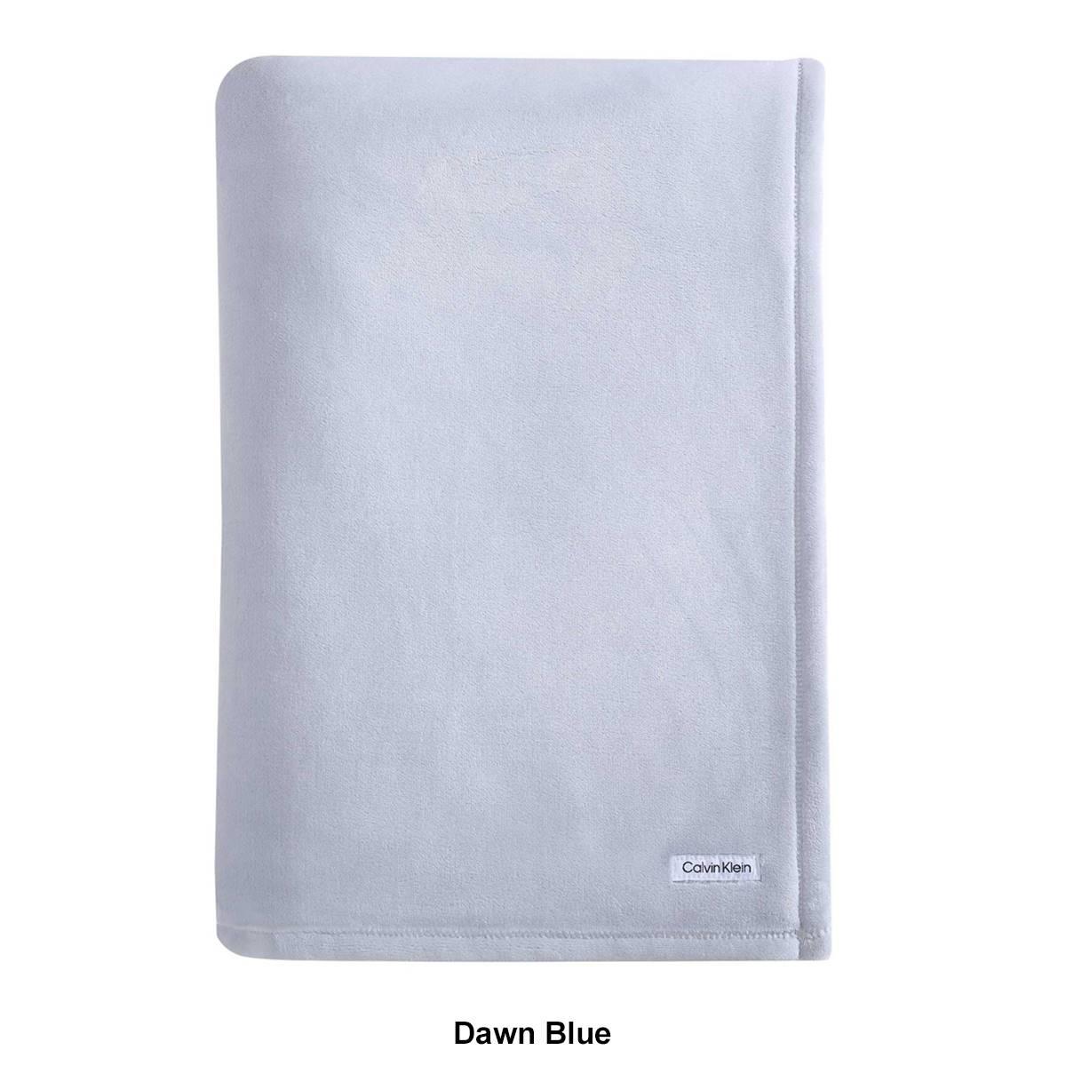 Calvin Klein Solid Plush Blanket