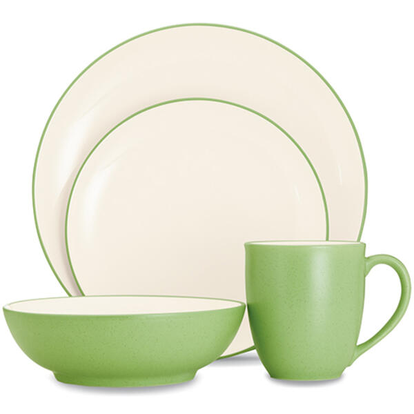 Noritake Colorwave Coupe 4pc. Place Setting-Apple - image 