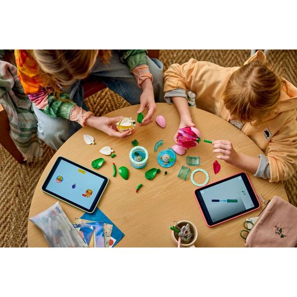 LEGO® Botanicals Water Lillies