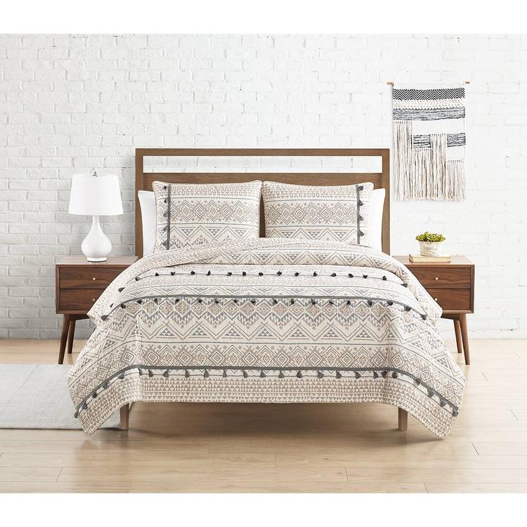 Home Retreat Nevada Tribal Quilt Bedding Set
